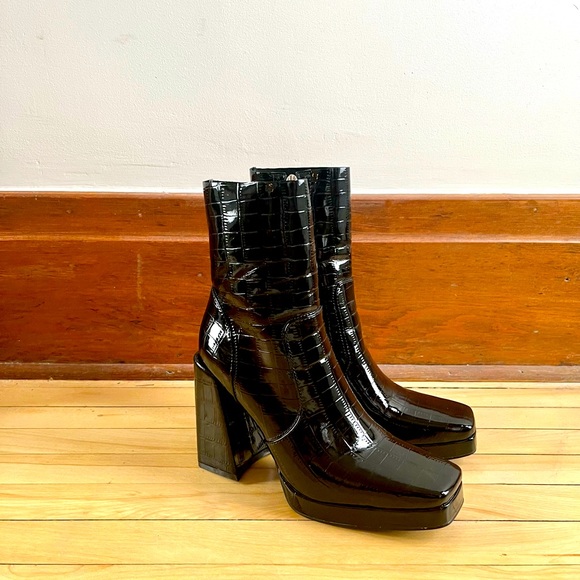 CROC PLATFORM BOOTS BLACK - Picture 6 of 6